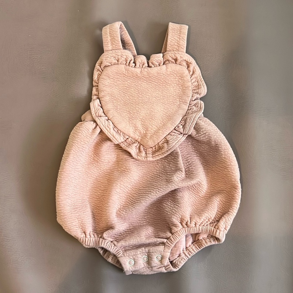 Tiny Tribe Heart bubble romper Sz 12-18 Months